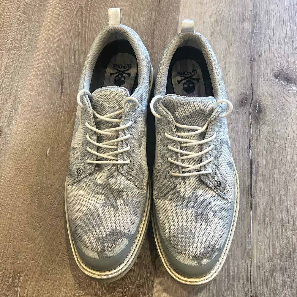 GFore Men’s Camp Knit Tuxedo Gallivanter Spikeless Golf Shoes